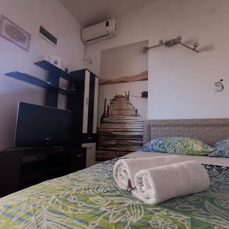 Apartments Montenegrina 乌尔齐尼 外观 照片